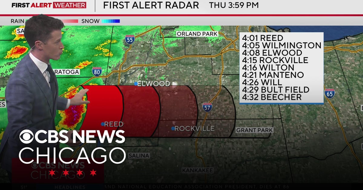 Possibly severe storms racing toward Chicago area, biggest threat south ...