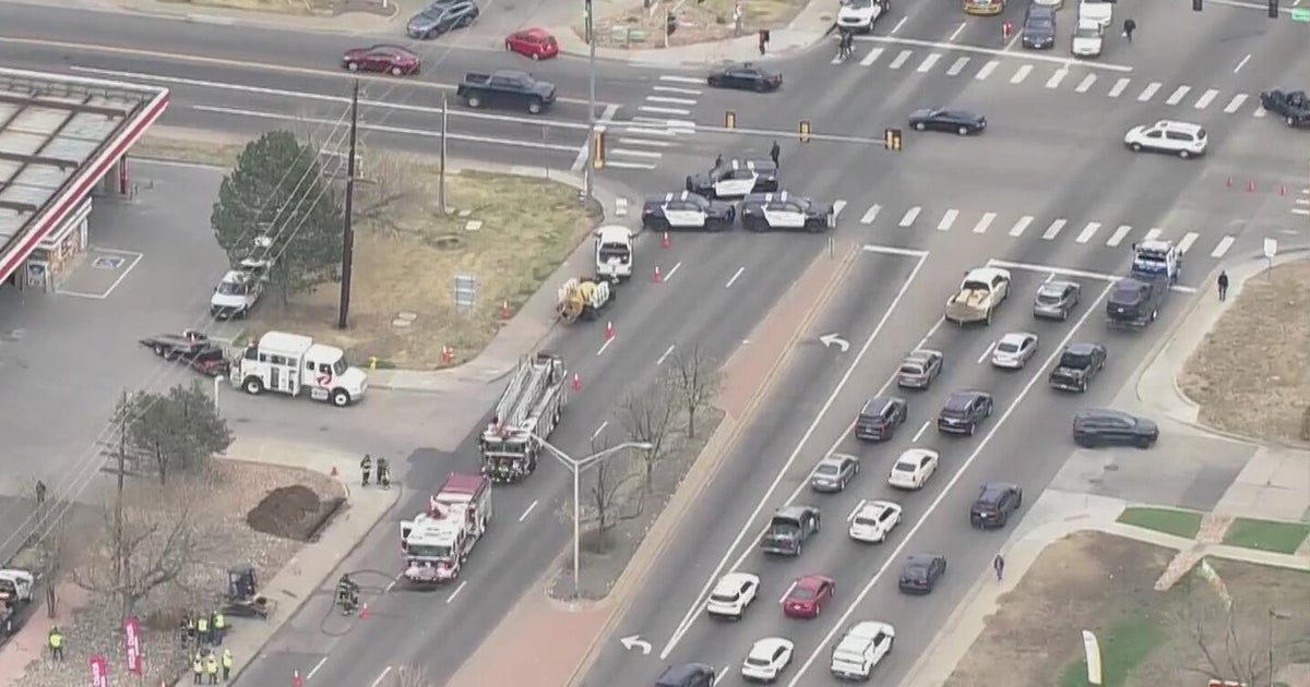 Colfax Avenue partially shut down in Aurora due to gas line rupture ...
