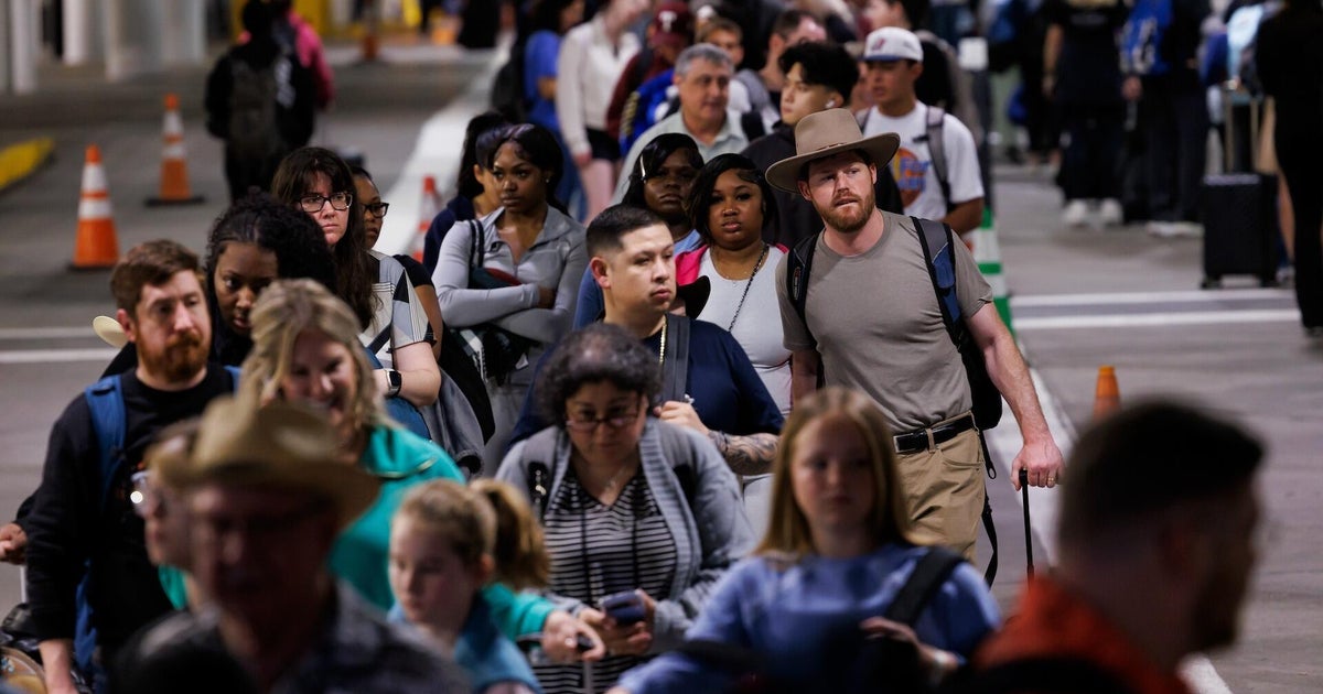 Tips to navigate TSA lines and flight changes from The Points Guy team