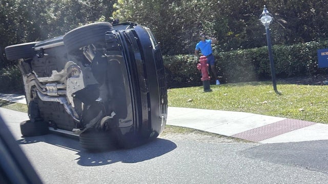 APTOPIX Tiger Woods Crash Golf 