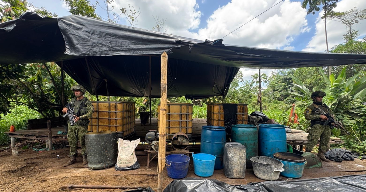 Colombian navy says it shut down 30 drug labs, seized 4,000 pounds of cocaine