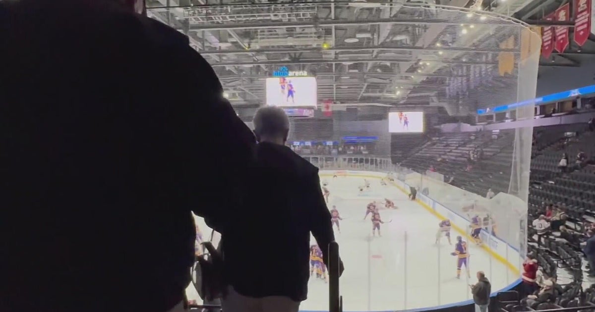 Fans of Denver Pioneers men's ice hockey head to Northern Colorado for regionals