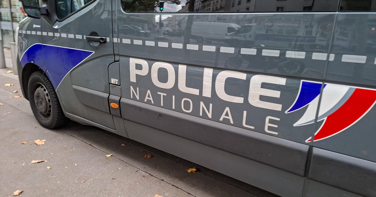 French police foil apparent bomb attack outside of Bank of America building in Paris