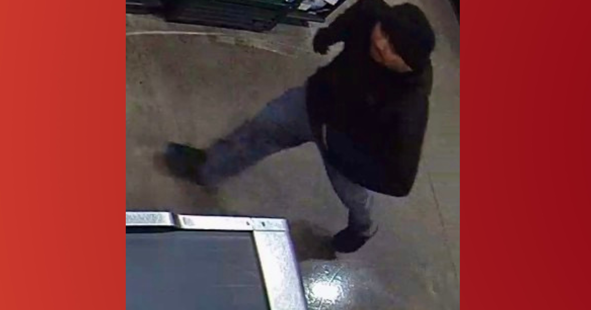 Suspect turns himself in for stabbing, killing man inside Garland grocery store, police say