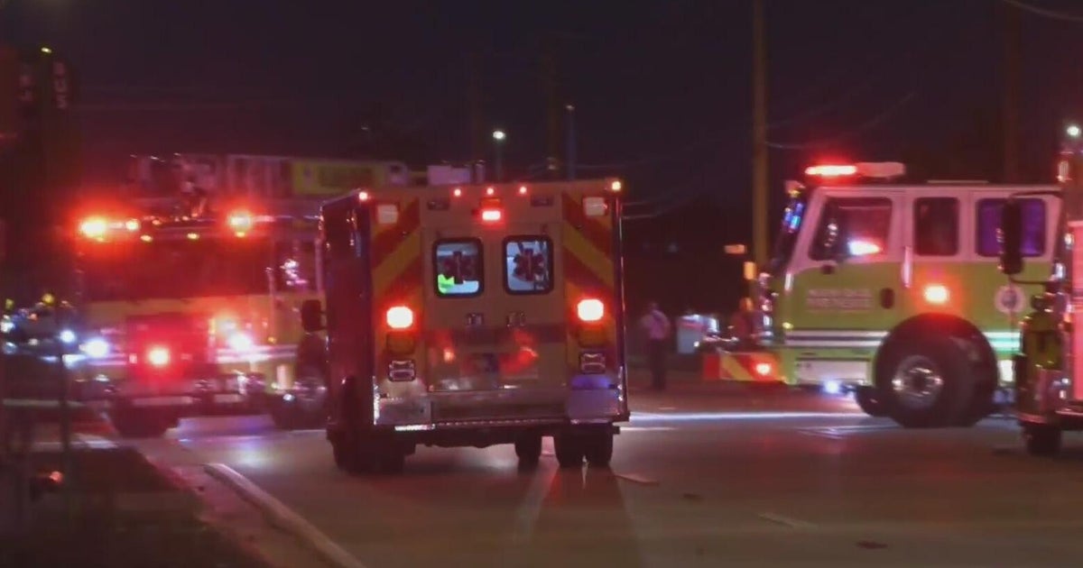 Woman killed, at least 9 others injured after 3-vehicle crash in southwest Miami-Dade, officials say