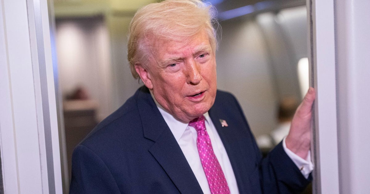 Republican, Democratic strategists on Trump's approval rating, reactions to Iran war