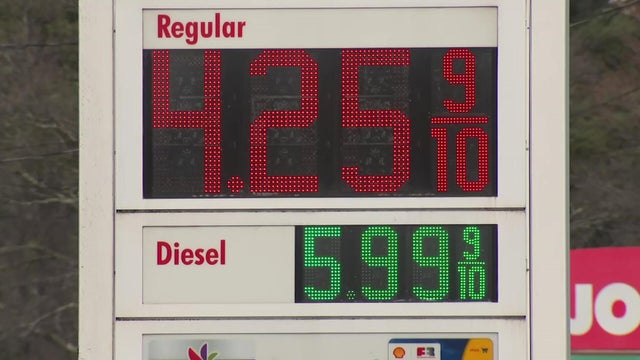 Gas price Massachusetts 