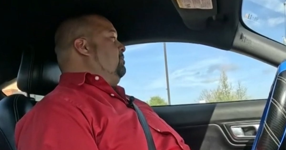 DoorDash driver feels the squeeze as gas prices top $4 a gallon in many states