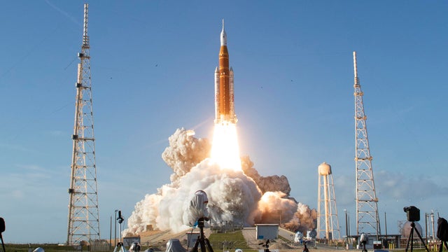 Artemis II Launches Manned Test Flight Around The Moon 