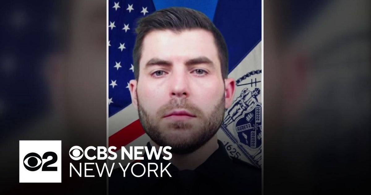 Jury reaches split verdict in trial of man accused of killing NYPD ...