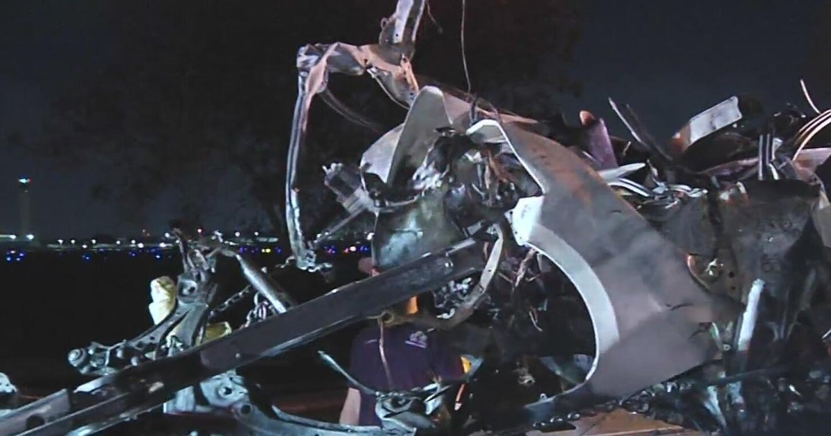 1 dead after fiery crash in Opa-locka, Miami-Dade officials say