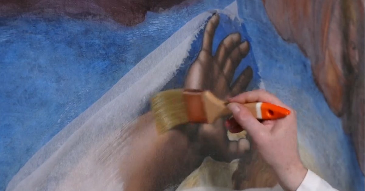 How one of the world's most famous paintings gets cleaned