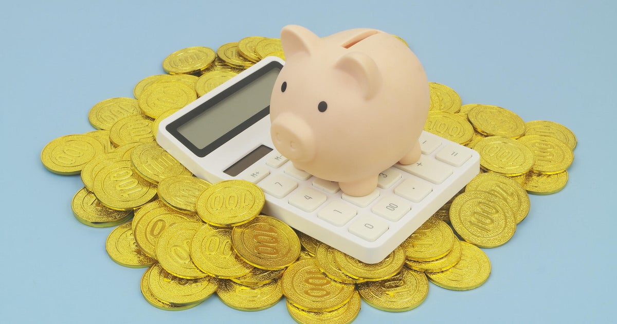 Here's what $25,000 in gold could look like by the end of 2026, experts say