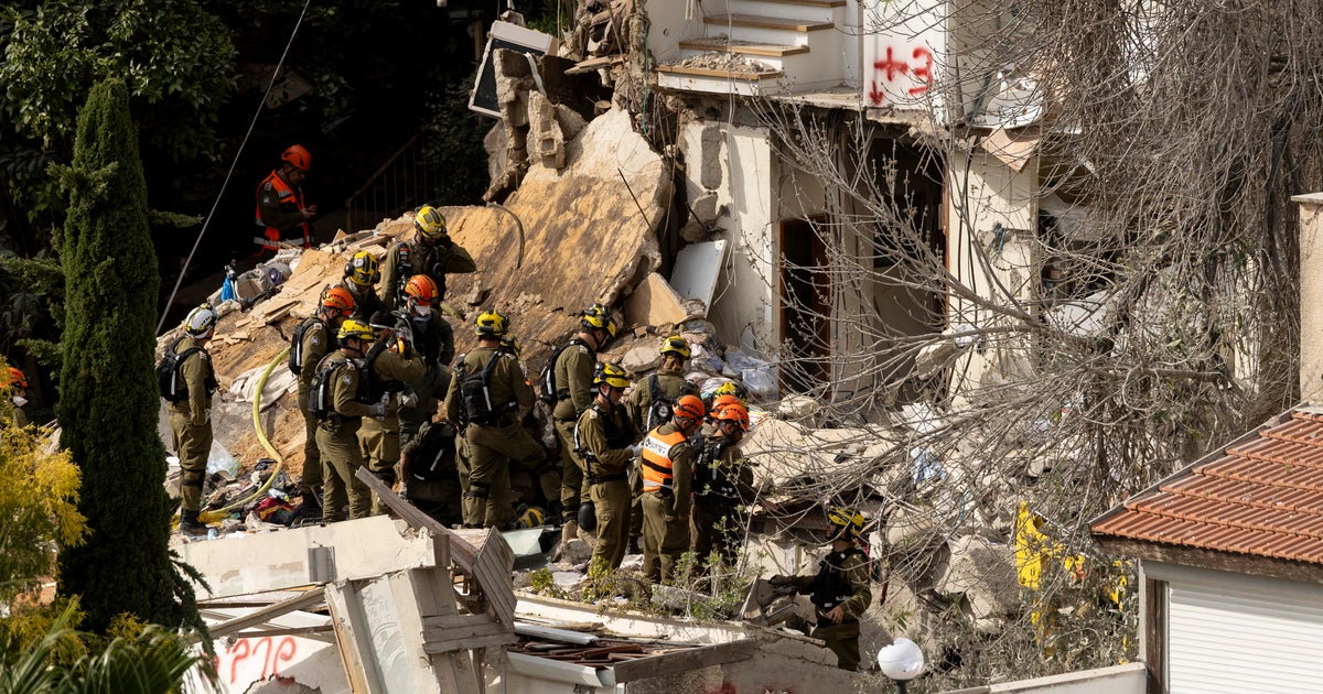 Live Updates: Last-ditch bid for Iran war ceasefire as Trump threatens to blow "everything up"