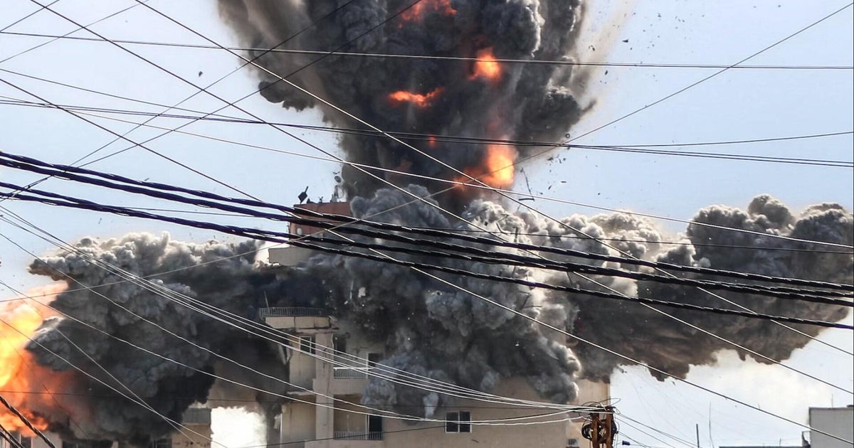 İsrail, Lübnan'daki İran destekli Hezbollah'a karşı saldırı başlattı, ateşkes kırılgan.