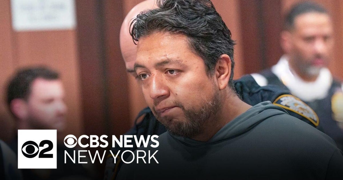 Queens man faces murder, arson charges in deadly Flushing fire - CBS ...