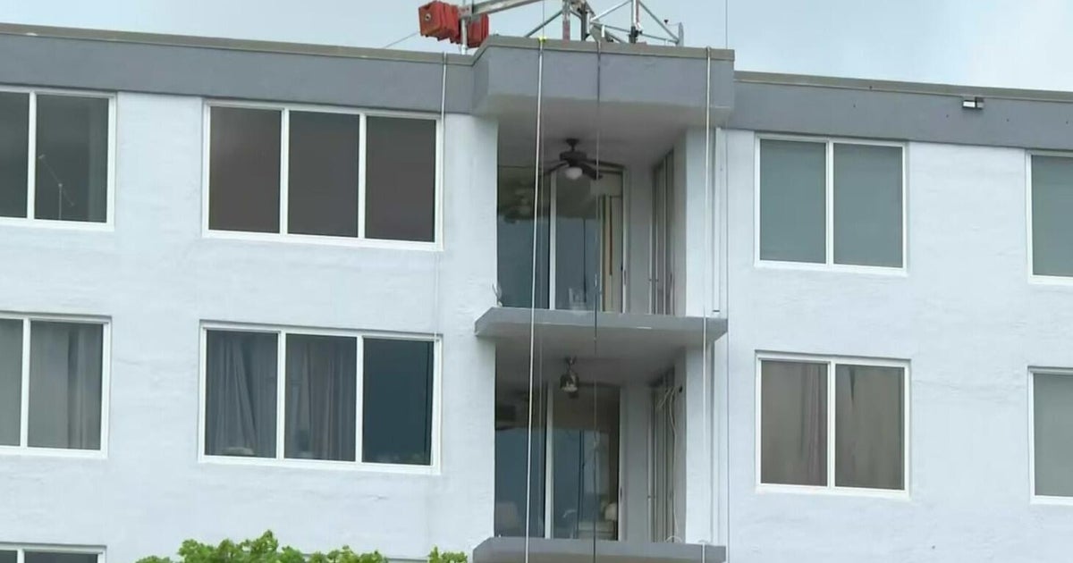 Miami-Dade condo building manager accused of receiving illegal kickbacks from a contractor, investigators say