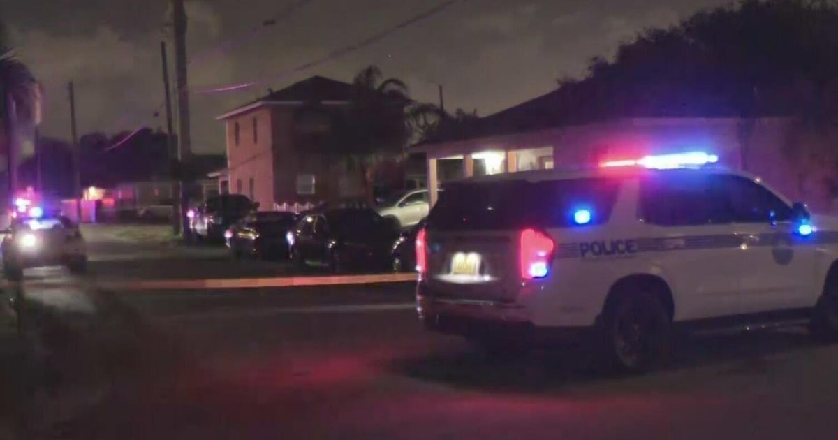 Police investigate 2 Miami scenes after a shooting that left a man hospitalized