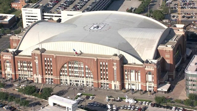 american-airlines-center-dallas-2.jpg 