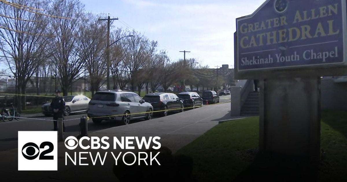 1 killed in shooting near Queens church, suspect sought - CBS New York