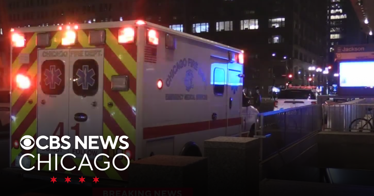 Man found dead on CTA Blue Line train in downtown Chicago - CBS Chicago