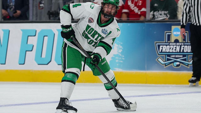NCAA HOCKEY: APR 09 Men's Frozen Four Semifinal - Wisconsin v North Dakota 