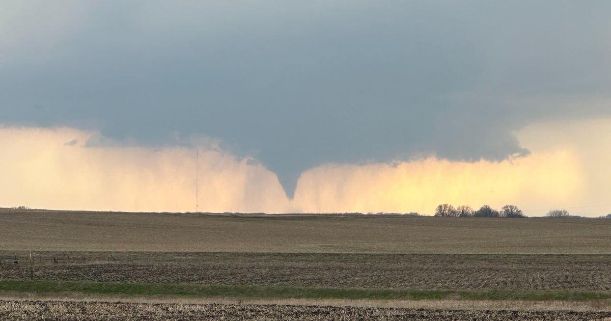 Severe storms moving through southern Minnesota Monday evening