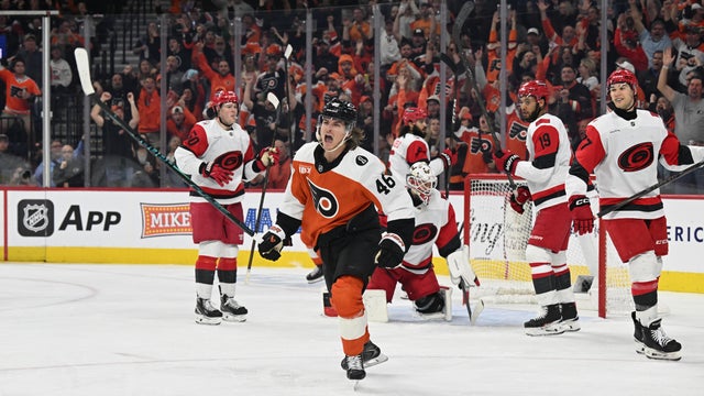 NHL: APR 13 Hurricanes at Flyers 