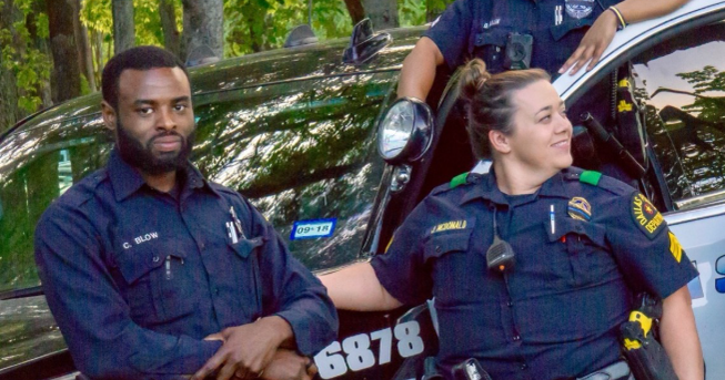 Dallas police mourn officer who died after medical emergency on flight ...