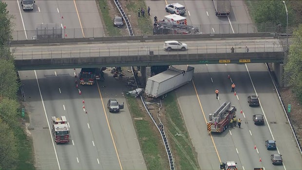 overhead photo after a tractor-trailer crashed into an overpass in Marlton, New Jersey on Route 295 