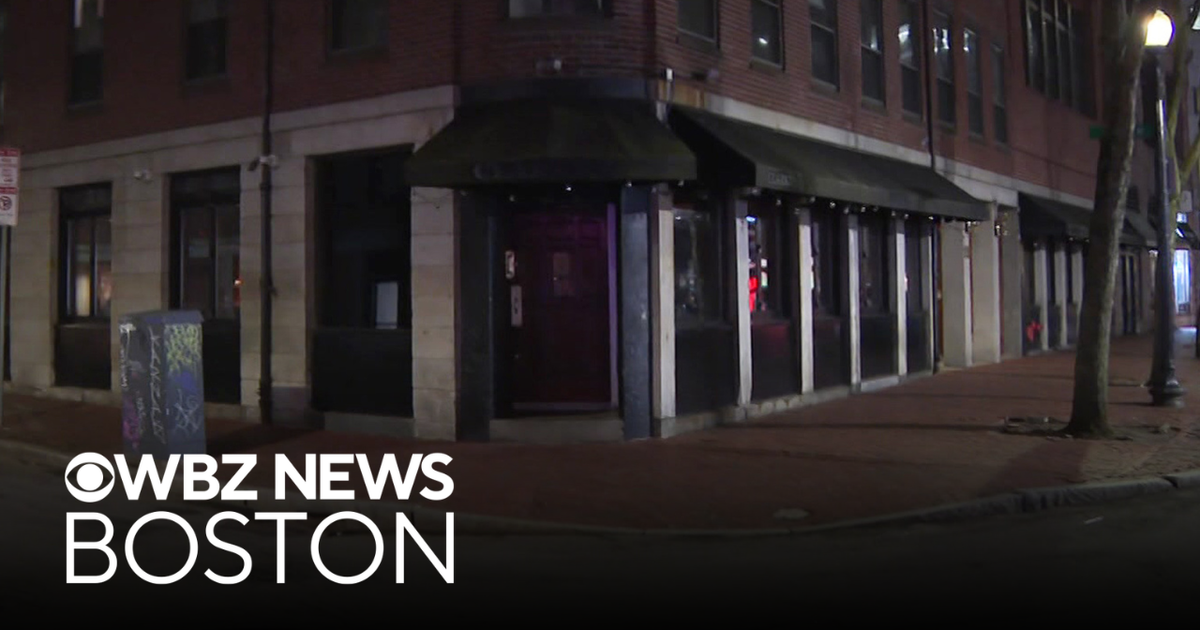Clarke’s closing at Faneuil Hall, Tree House Brewing looks to move into old “Cheers” bar