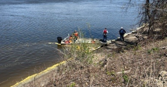 Corn oil spill reported on Mississippi River at Red Wing