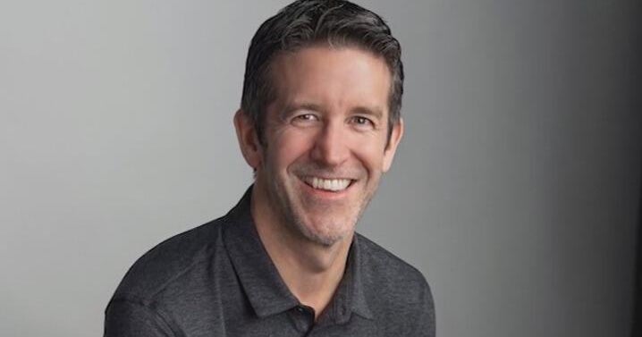 Tim Cook to step down as Apple CEO; John Ternus tapped as successor ...
