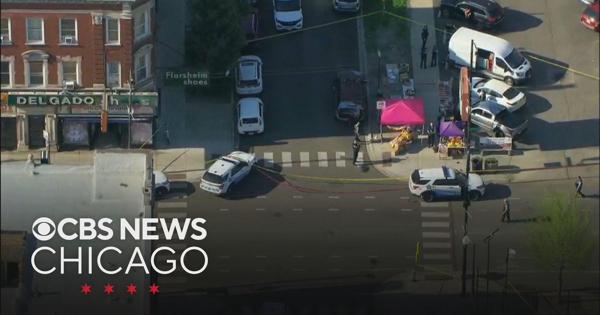 Mass shooting leaves 4 people wounded in Little Village - CBS Chicago
