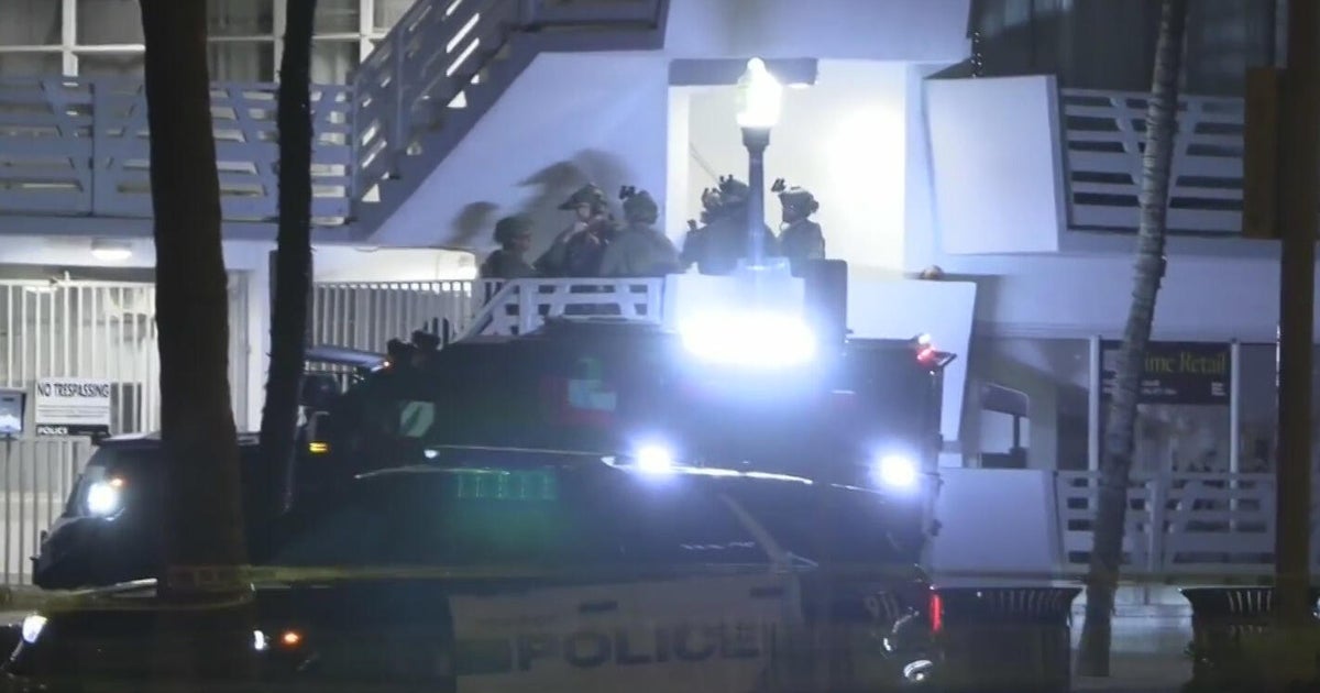 Miami Beach SWAT investigation rattles tourists, residents