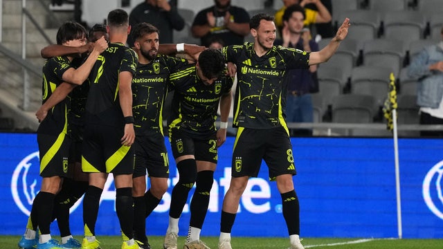 Columbus Crew v LA Galaxy 