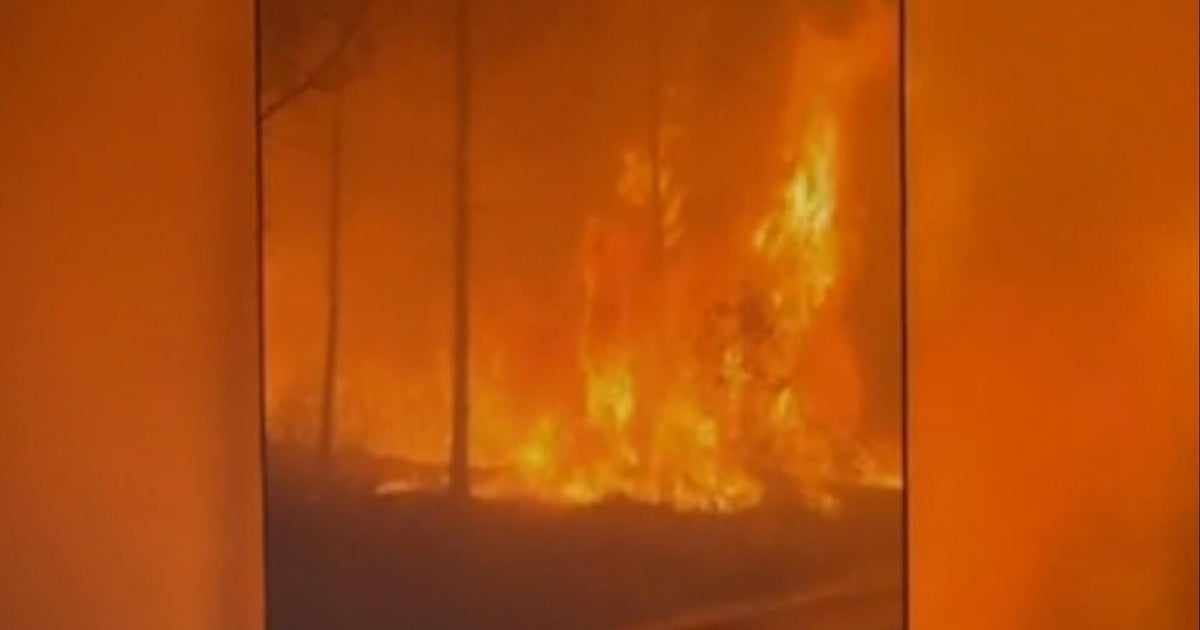 Massive wildfires spread across Georgia