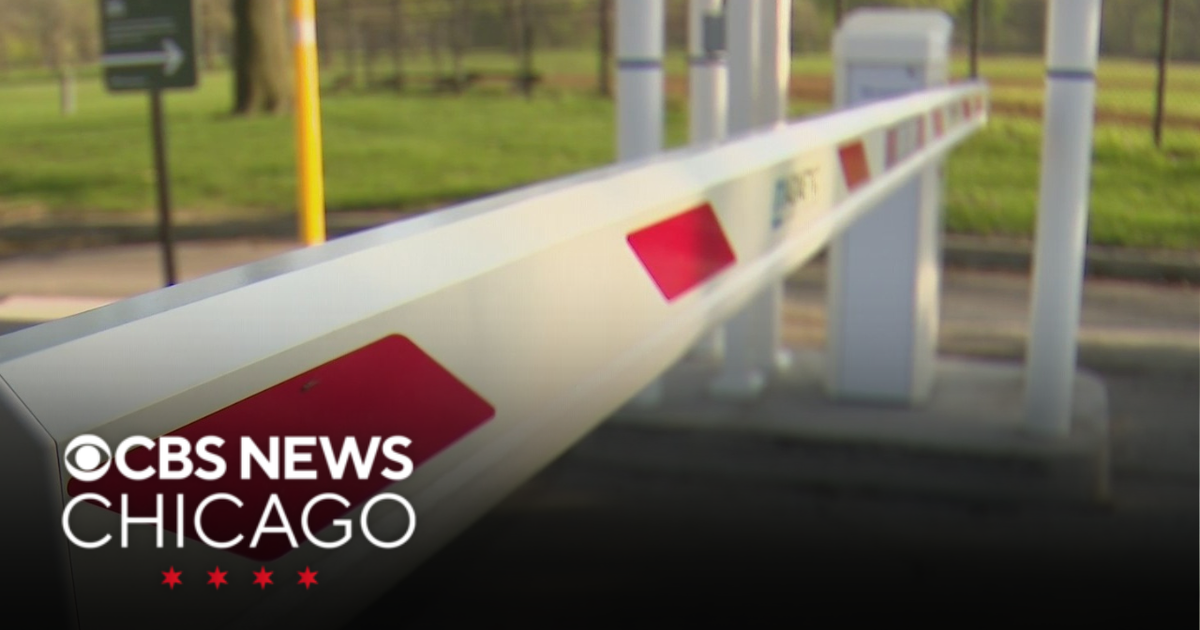 Chicago Park District installs new parking gates at 8 beach parking lots
