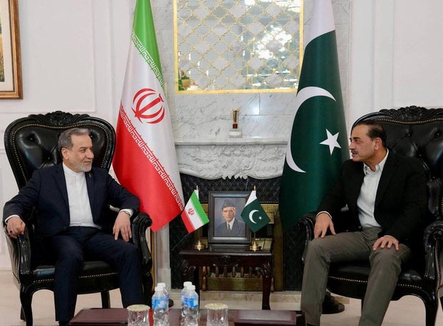 Iranian Foreign Minister Abbas Araqchi and Pakistan's Army Chief