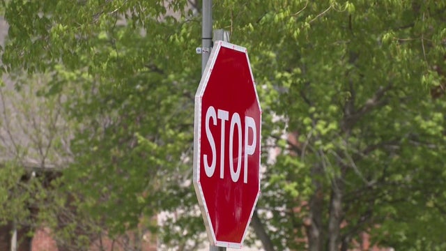 Dearborn Heights installs 250 flashing stop signs after child's death 