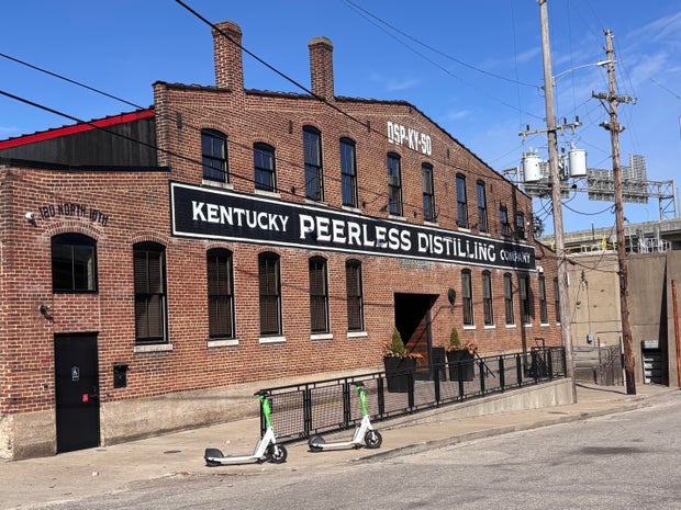 peerlessdistillingcompany.jpg 