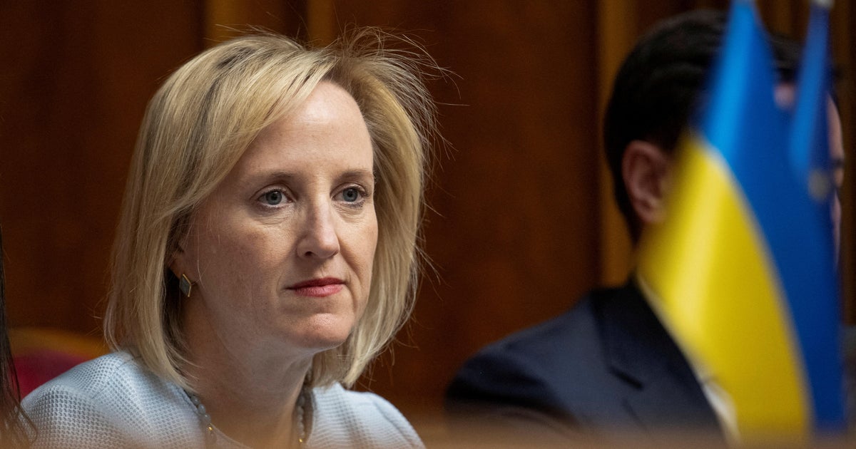 U.S. envoy in Ukraine to step down, but officials say no dispute with Trump