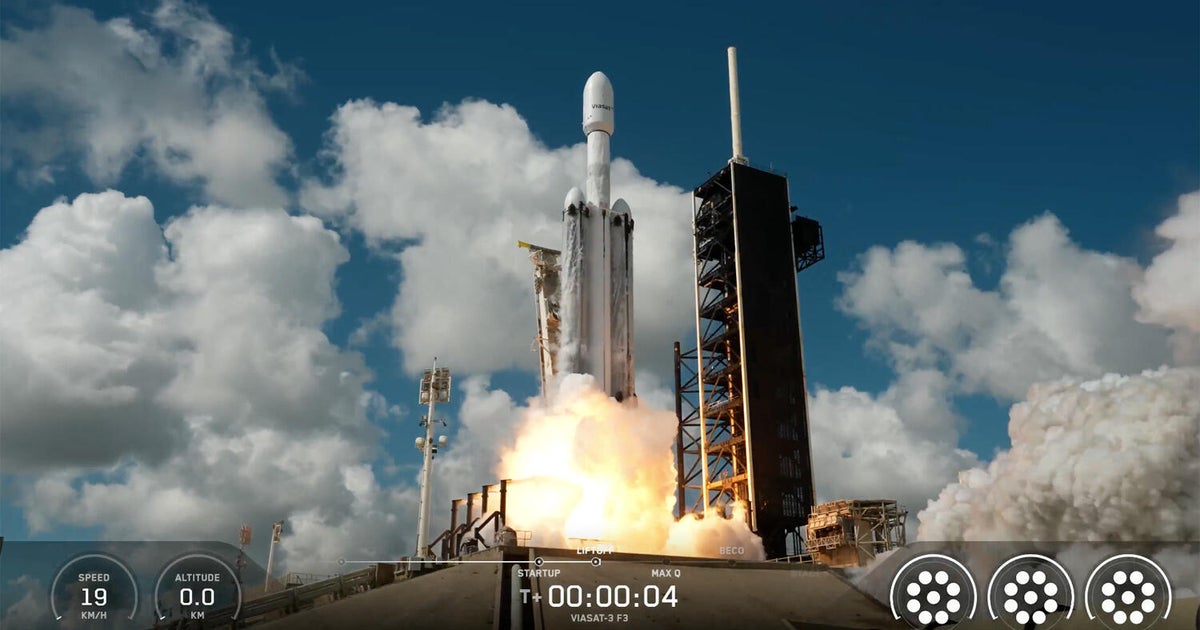SpaceX launches Falcon Heavy rocket carrying powerful satellite
