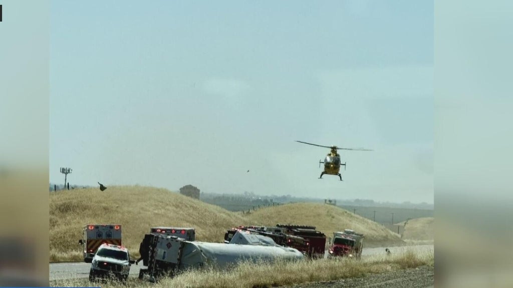 Semi-truck crash closes Interstate 5 in Stanislaus County