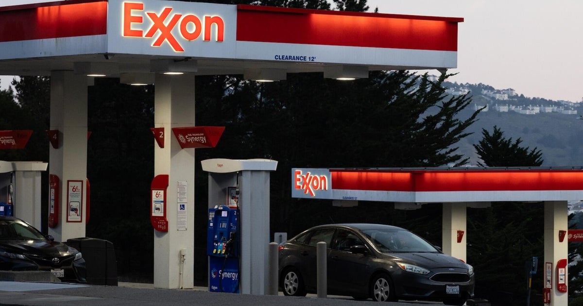 Exxon Mobil, Chevron earnings fall, but top revenue expectations
