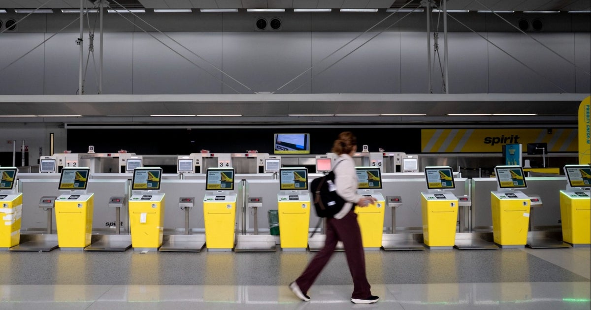 Spirit Airlines shuts down after failing to secure government bailout