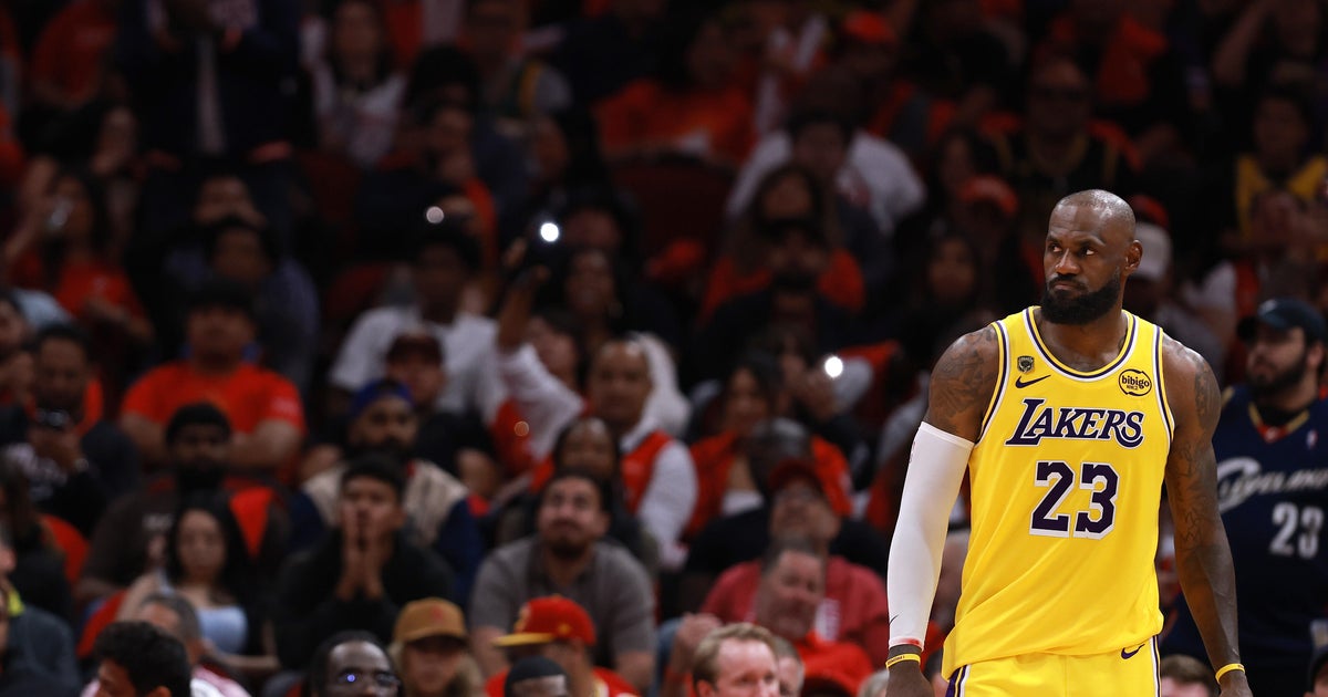 Los Angeles Lakers defeat Rockets to move on in NBA Playoffs