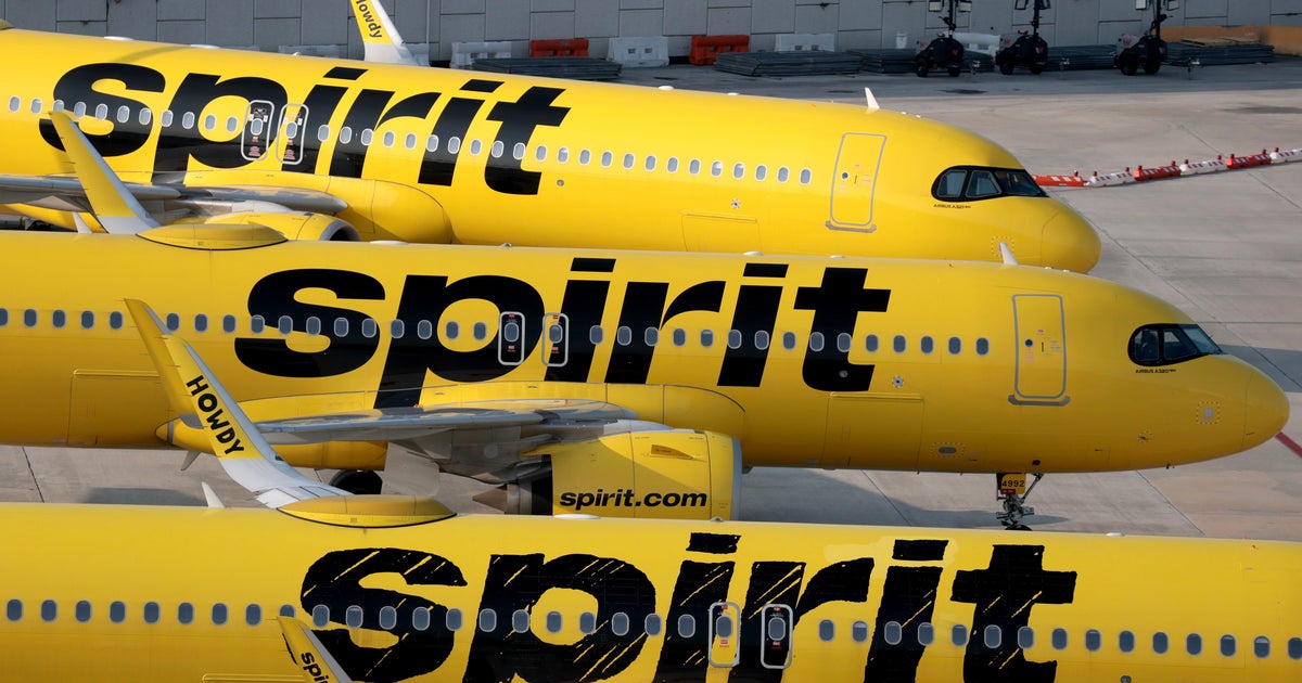 Spirit Airlines shuts down operations after bankruptcy, leaving thousands stranded and seeking refunds