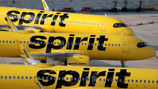 Spirit Airlines Shuts Down After Rescue Deal Talks Fall Through 