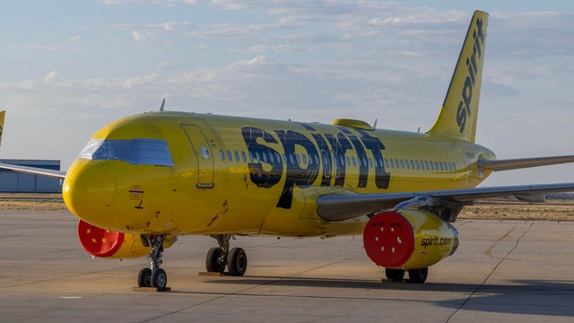 Spirit Airlines Shuts Down after Rescue Talks Collapse 